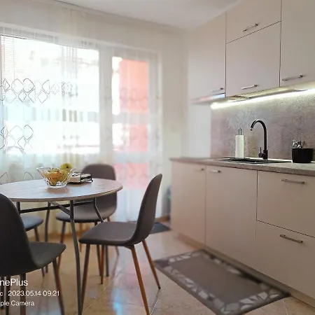Moni 85 Family House Созопол